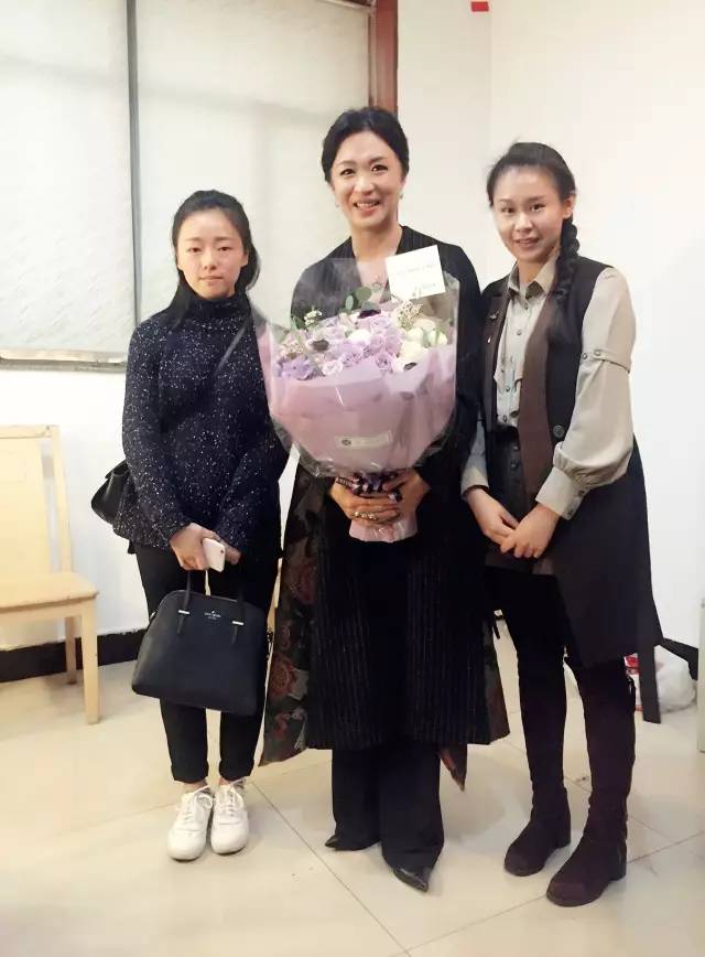 这家三位女掌门人的花店，席卷了成都时尚圈和文艺圈