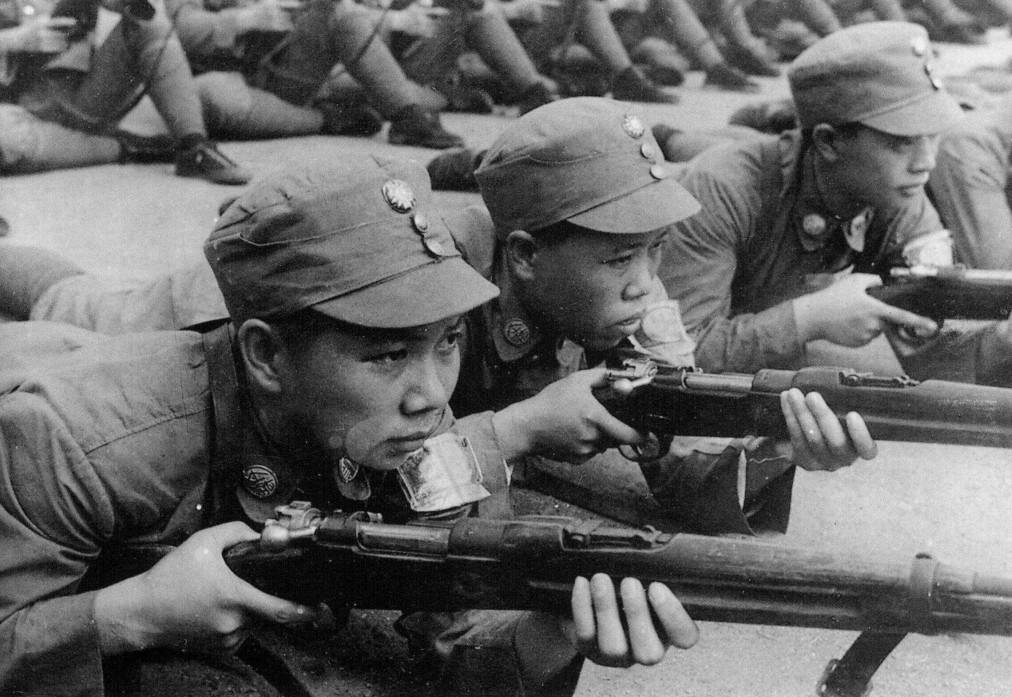 最美抗战女兵,抗战老女兵霸气眼神