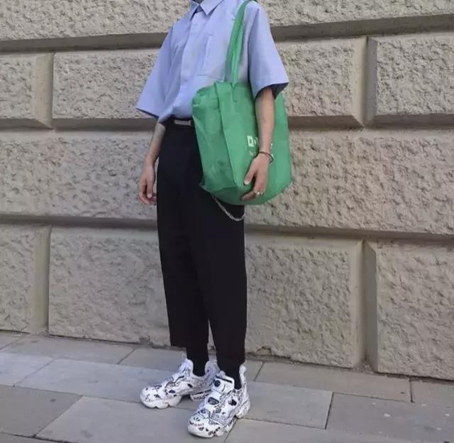 女生最不喜欢男生穿的裤子,女生更喜欢男生怎么穿