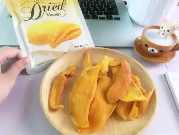 一天吃10包芒果干!为了测评,妹纸差点甜死在黄黄黄的世界里!