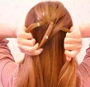 约会编发简单发型扎法步骤图解,简单易学的一款编发教程