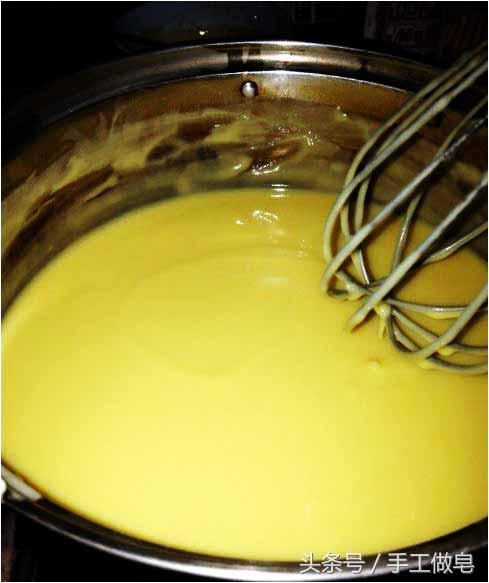 迷迭香红糖纯茶油手工皂步骤分享