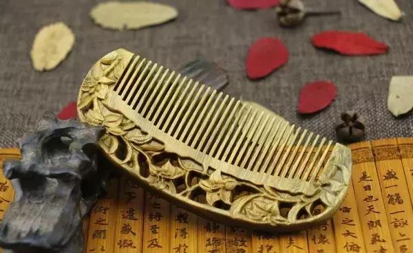 磁疗梳子对身体健康好吗,每天梳子梳哪里最健康