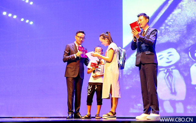 环亚有女初长成：是什么支撑美肤宝以“芳华之龄”定义着汉方护肤