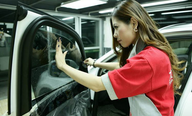 汽车贴膜的十大注意事项,汽车贴膜常见问题和处理方法