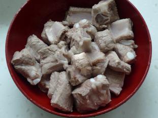 无锡特产美食酱排骨,无锡名菜排骨