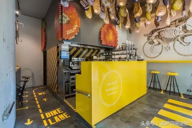 西班牙有家快餐厅也太有意思了,尽然用火腿来做装饰