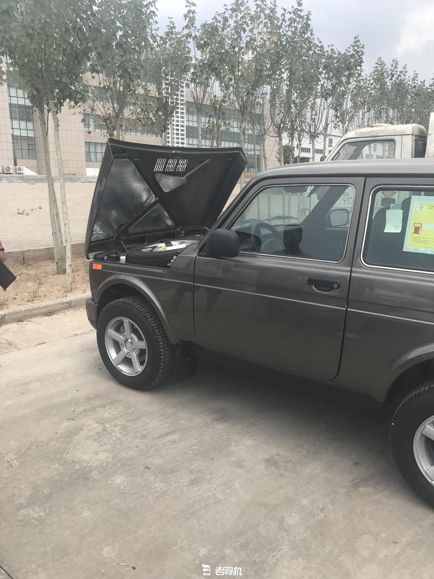 15年陆巡5.7v8,老款陆巡与新款陆巡对比