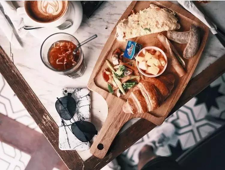 100张上海解放前照片,10张照片还原现实