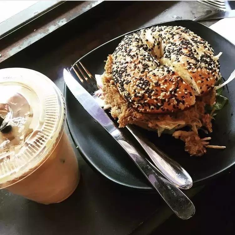 100张上海解放前照片,10张照片还原现实