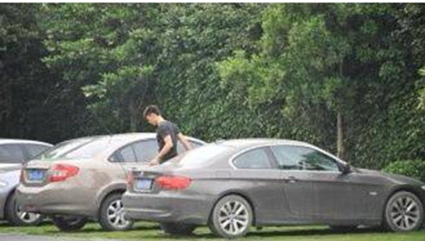 2021年国足座驾大盘点,国足豪车视频