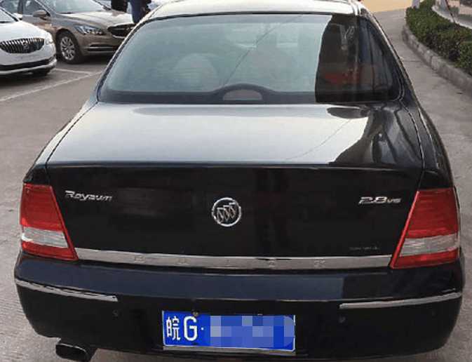 小伙花25万买凯迪拉克,安徽一小伙买豪车