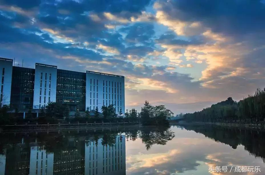 成都的大学宿舍排名,高校宿舍测评