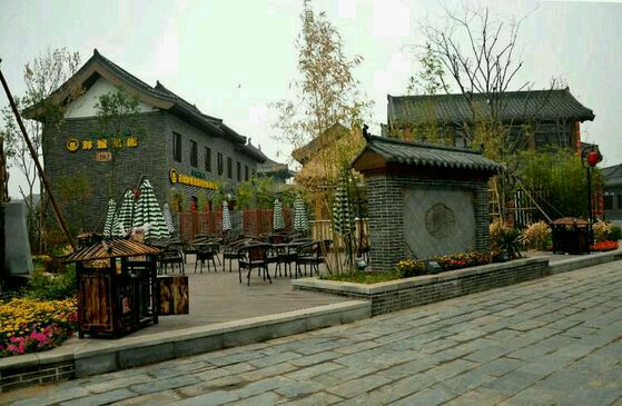 开封当地人去吃的夜市有哪些,开封鼓楼夜市美食贯口