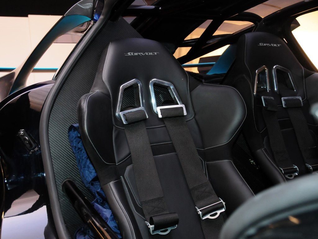 雪铁龙电动跑车，堪称世界极品，开这个车拉风到了极点！