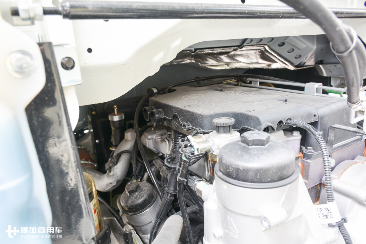 轻卡蓝牌搅拌车,商用混凝土搅拌车多少钱一台