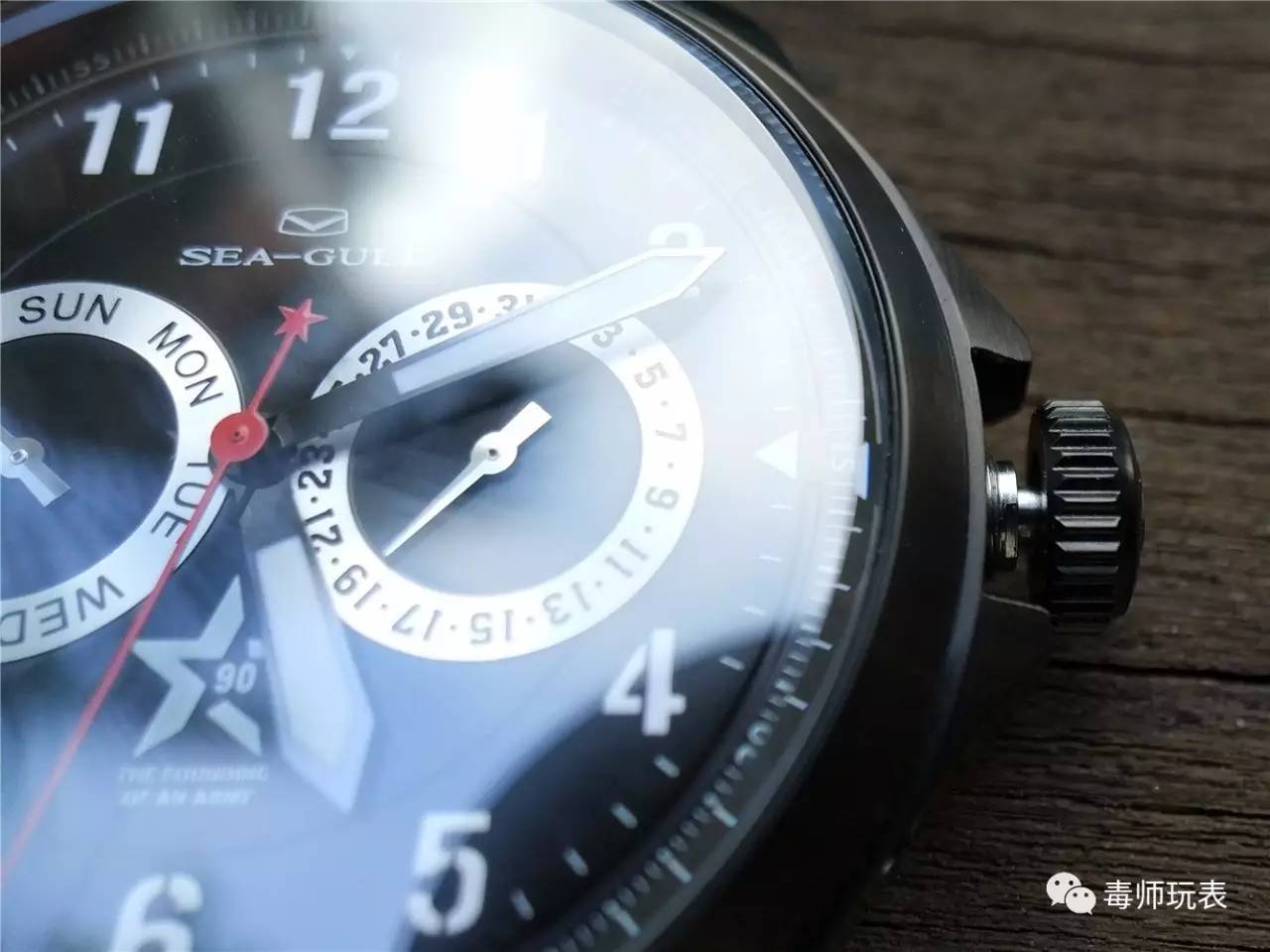 海鸥长津湖手表限量款,海鸥建国大业手表