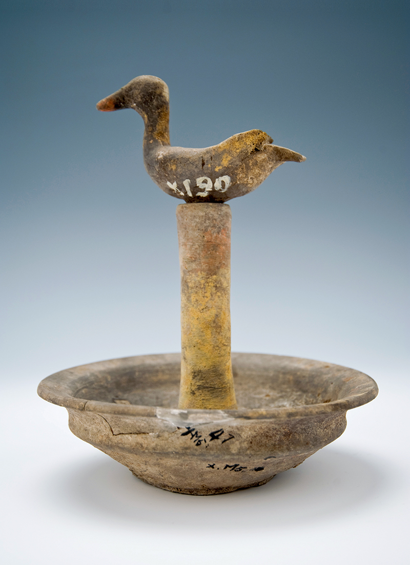 薛国故城出土*物文**——零圭断璧