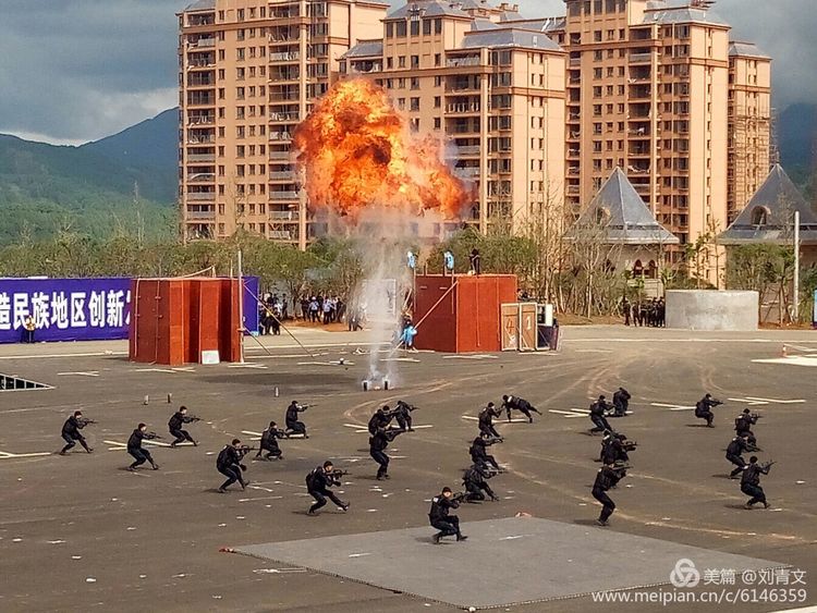 2019瓮安反恐演练,黔东南特警反恐演练视频