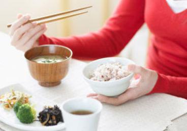 医美可以解决脸上的白斑吗,脸上有白斑一招教你解决