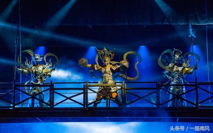 三亚千古情快闪游客抢镜视频,三亚千古情秀