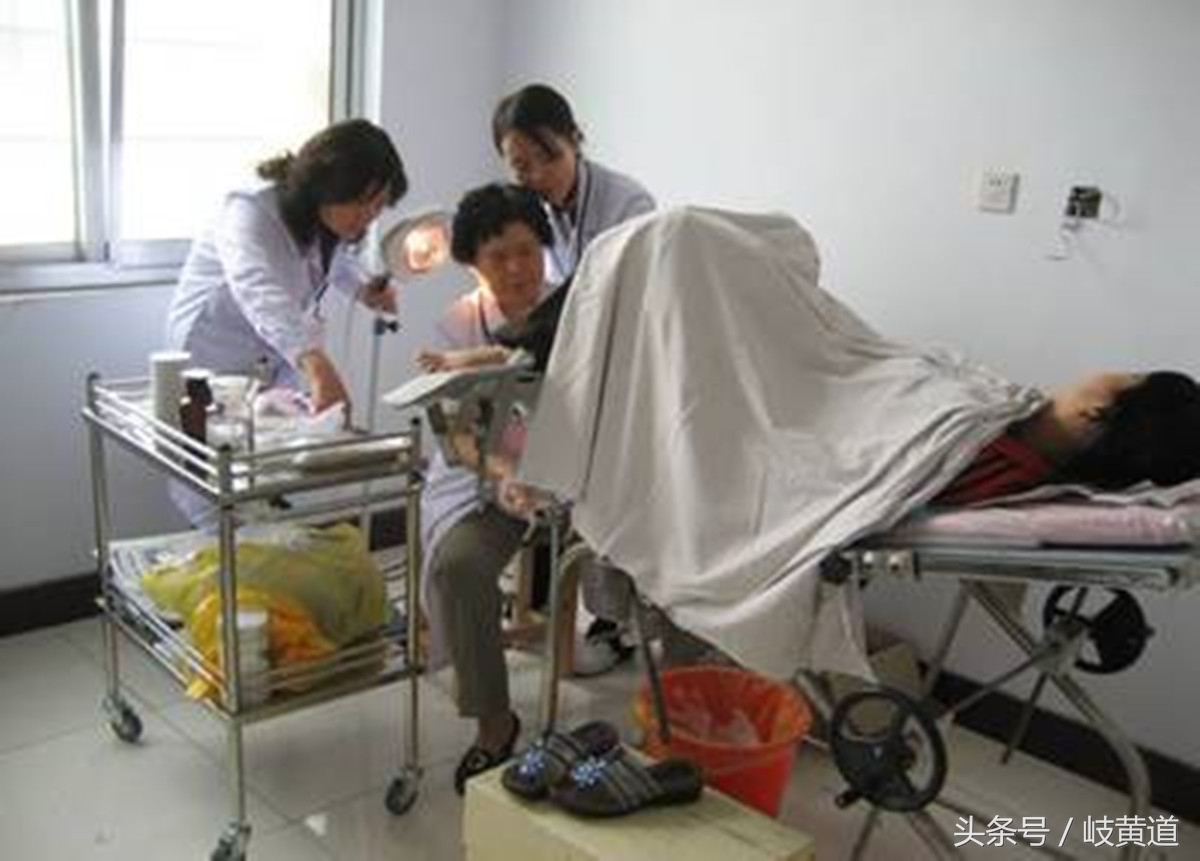 宫颈糜烂和子宫下垂应该怎样治疗,宫颈糜烂有必要做子宫切除吗