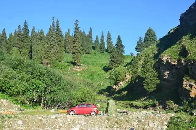 带着老伴穷游,60大叔自驾房车带老伴环游中国