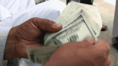 从4S到8，iPhone开售价一直再涨，为啥你的肾越来越不值钱呢？