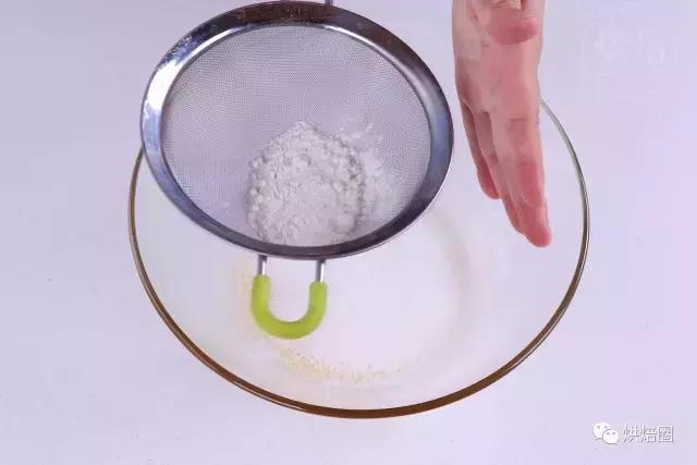 抹茶柠檬慕斯,柠檬杯慕斯流心蛋糕