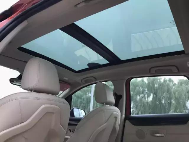 宝马220i七座旅行车试驾,宝马2系220i旅行车试驾