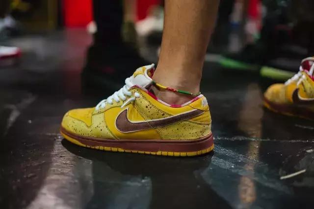 科比球鞋怎么绑鞋带,系鞋带超帅球鞋