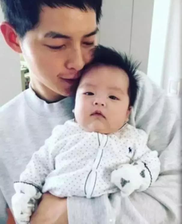 宋仲基是如何追到宋慧乔的,宋仲基怎样追到宋慧乔的