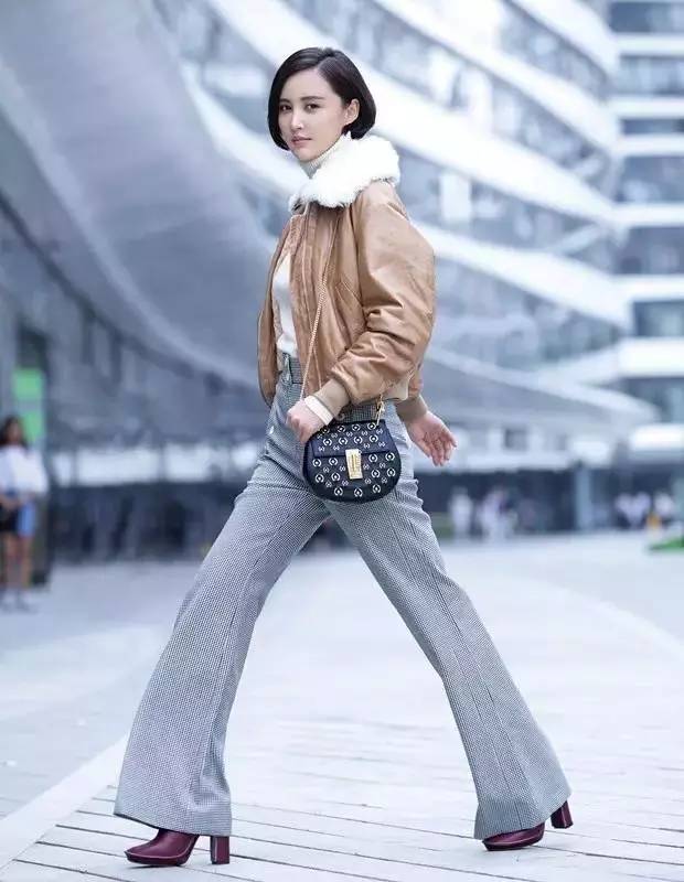 看“二姐”张歆艺如何俘获男神，幸福甜蜜狂“虐狗”