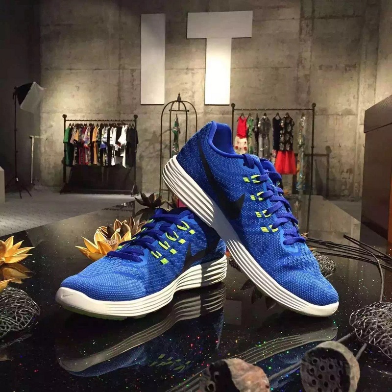 nike登月跑鞋穿搭,nikelegendreact3