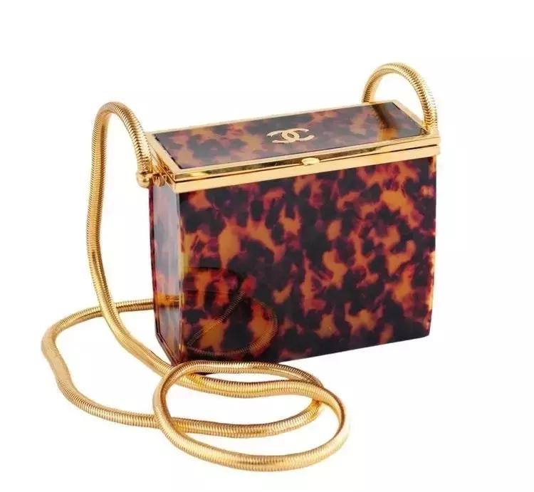 在日本买货是水货吗,在日本能买到真的货吗