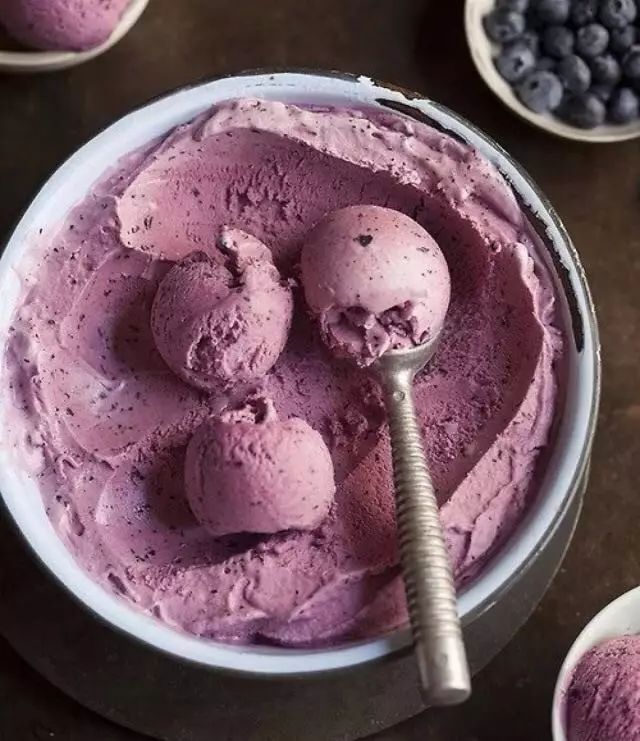 向甜美势力低头!冰激凌色小冰箱看得人齁甜齁甜!