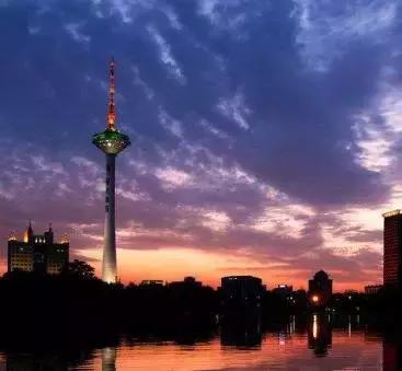 怎么描写30岁左右的女人,三十岁的女人怎么描写