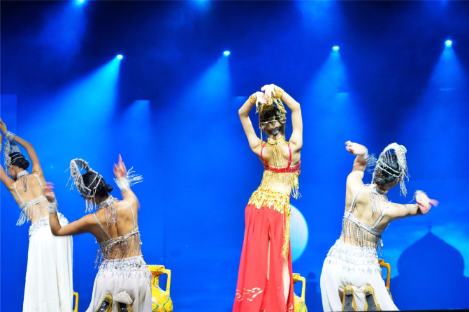 带着宝贝去旅行，遇见三亚遇见海