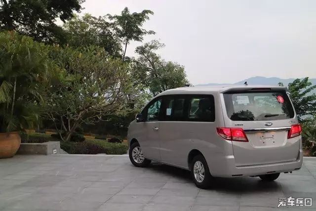 7座最耐用最省油的车5万8元左右,30万左右的7座中大型省油suv