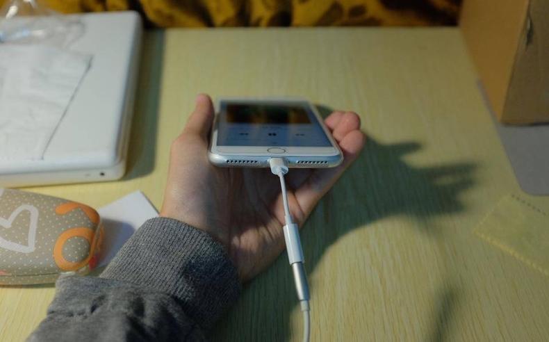 iphone7有3.5耳机孔吗,iphone7没有耳机插口吗