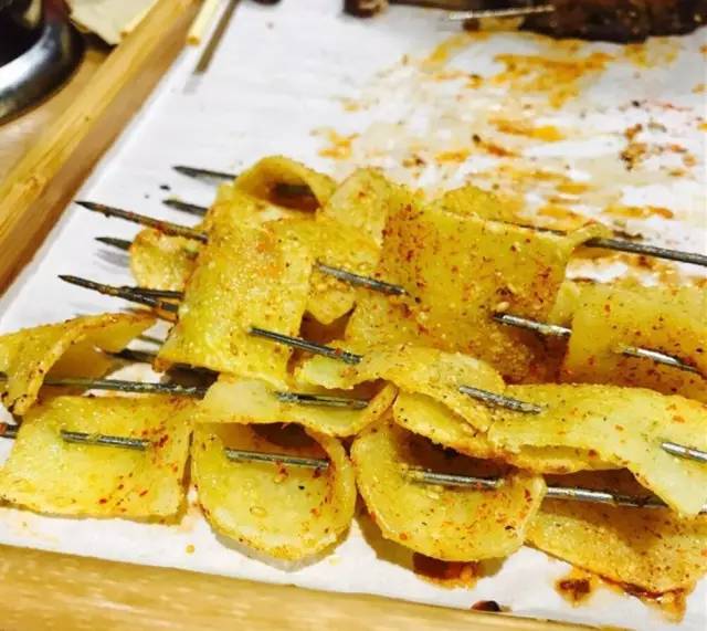 北京十大必吃连锁店,京城最火的12家撸串圣地