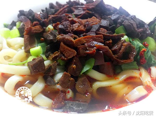 爱面条的秉性是改不了了,可是这自带吸管的大白梨你见过吗?