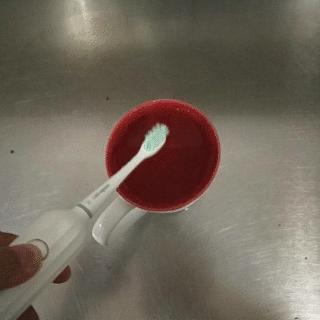 usmile声波电动牙刷如何使用,电动牙刷测评usmile智能声波