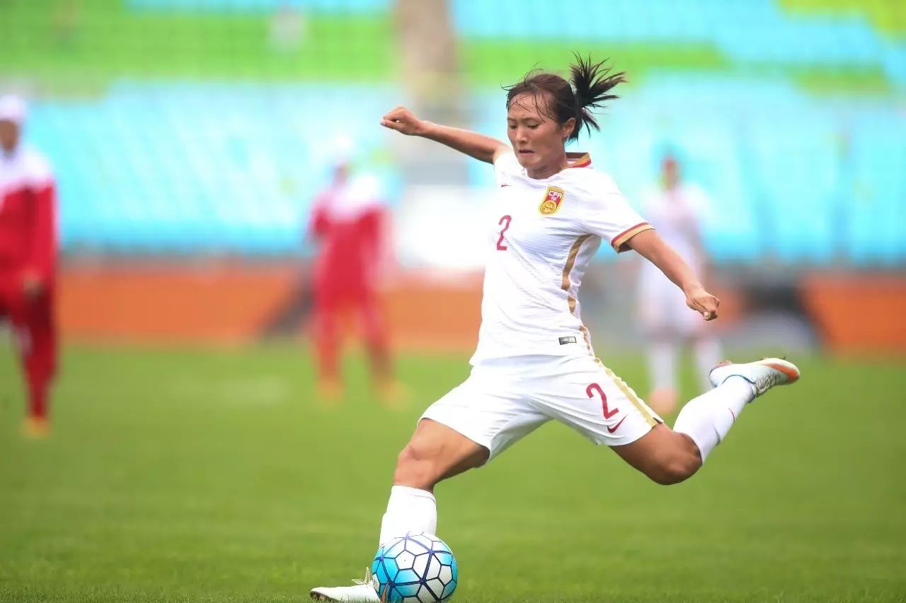 巾帼不让须眉女篮战胜强敌,中国女足6比0伊朗女足