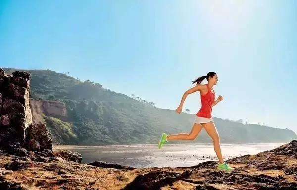 上坡该怎么跑,上坡跑和下坡跑练什么