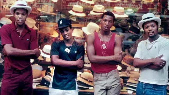 嘻哈服饰进化史：从贫民窟到奢侈品专柜