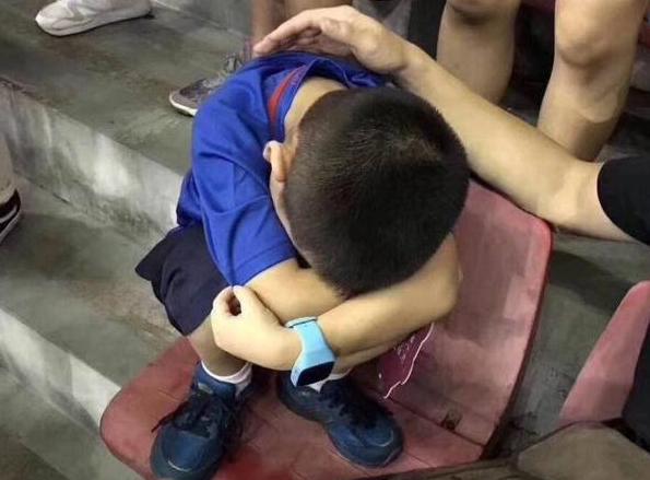 鐢宠姳杩炶触,鐢宠姳杈撶悆涓诲満鐞冭糠鐪嬪彴