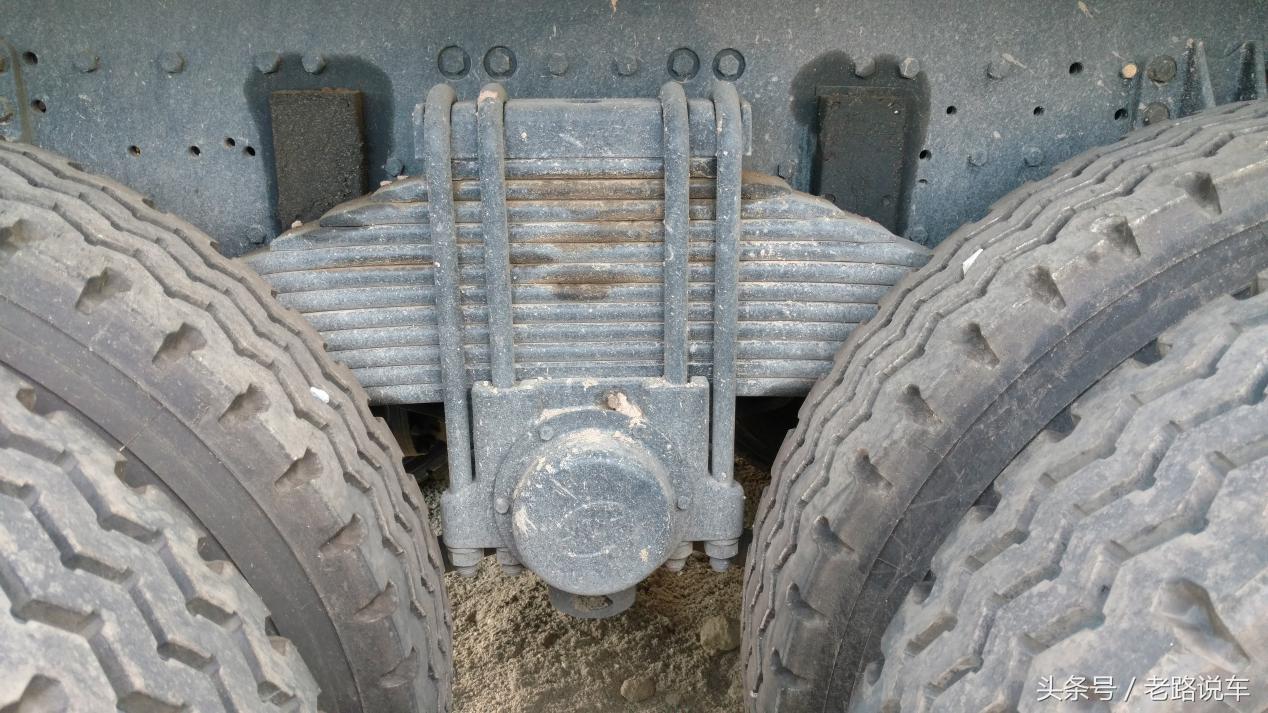 红岩金刚m500自卸车内饰图片,红岩金刚m500自卸车轻量化