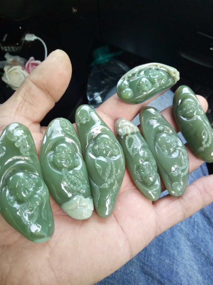 岫岩老玉是河磨玉吗,岫岩玉河磨玉图片大全