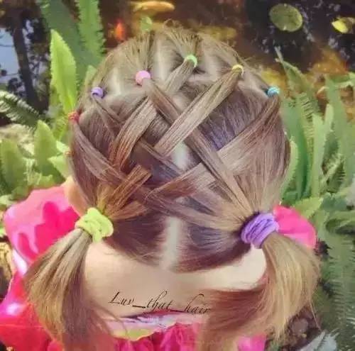 宝妈儿童编发之个性马尾辫编法,超级简单的儿童编发